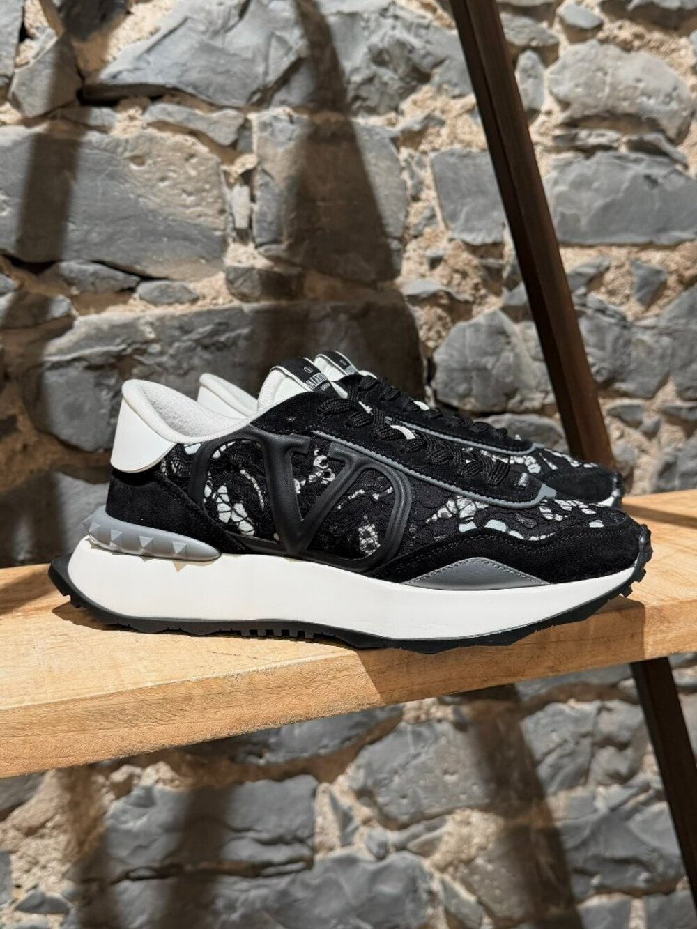 Valentino Black Lace Lacerunner Low-top Sneakers